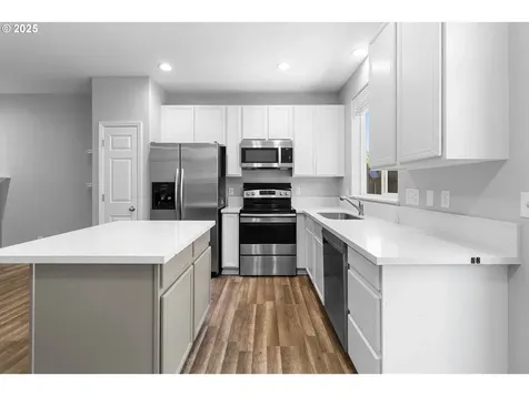 2775 SE 75th Avenue Hillsboro OR 97123