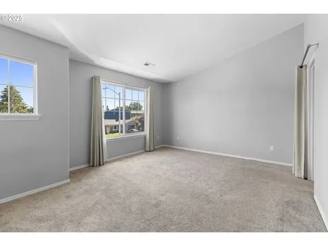2775 SE 75th Avenue Hillsboro OR 97123