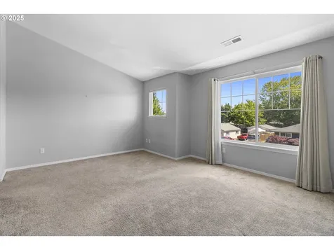 2775 SE 75th Avenue Hillsboro OR 97123