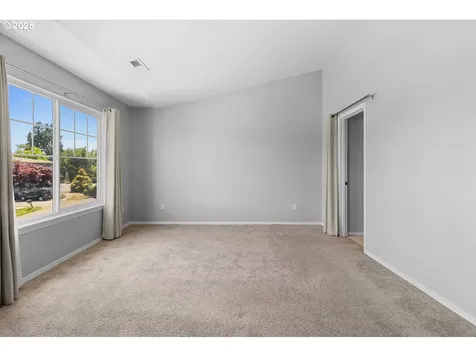 2775 SE 75th Avenue Hillsboro OR 97123
