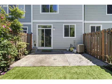 2775 SE 75th Avenue Hillsboro OR 97123