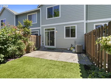 2775 SE 75th Avenue Hillsboro OR 97123