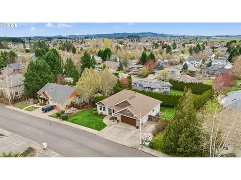 2352 NW Jefferson Way Mcminnville OR 97128
