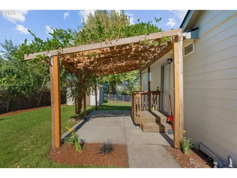 503 Pearl Street Oregon City OR 97045