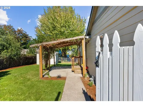 503 Pearl Street Oregon City OR 97045