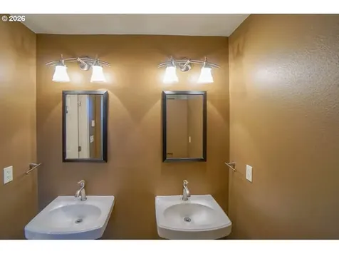 15312 NE 43rd Street Vancouver WA 98682