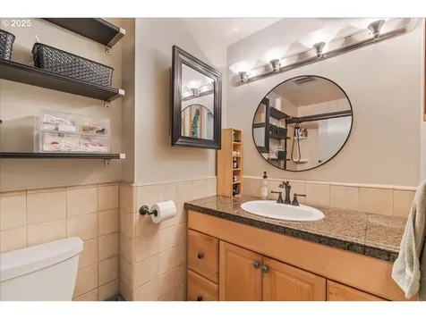 9617 NW Golden Avenue Vancouver WA 98665