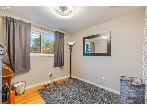 9617 NW Golden Avenue Vancouver WA 98665