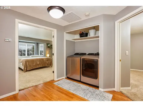 1090 N 1st Avenue Ridgefield WA 98642