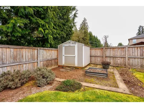 1090 N 1st Avenue Ridgefield WA 98642