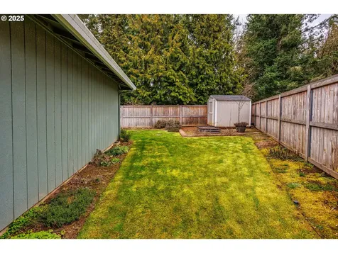 1090 N 1st Avenue Ridgefield WA 98642