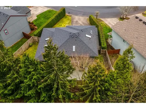 1090 N 1st Avenue Ridgefield WA 98642