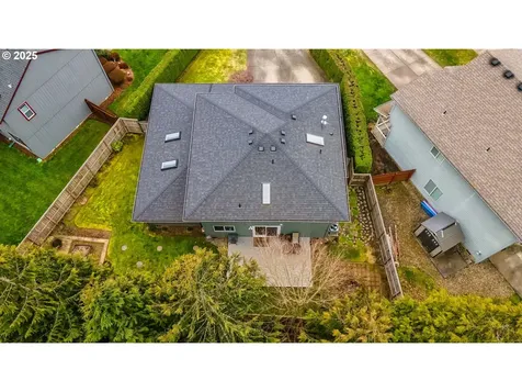 1090 N 1st Avenue Ridgefield WA 98642
