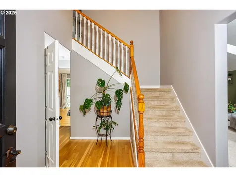 1090 N 1st Avenue Ridgefield WA 98642