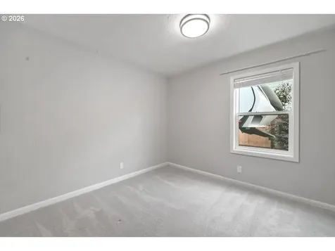 3588 Sisters View Avenue Eugene OR 97401
