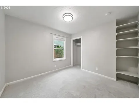 3588 Sisters View Avenue Eugene OR 97401