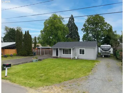 3588 Sisters View Avenue Eugene OR 97401