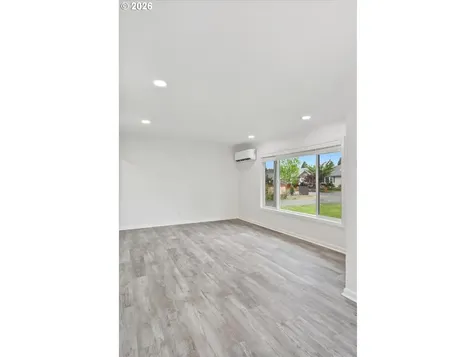 3588 Sisters View Avenue Eugene OR 97401