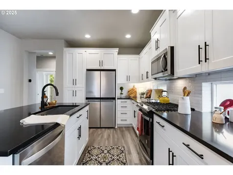 6429 SE Provence Street Hillsboro OR 97123