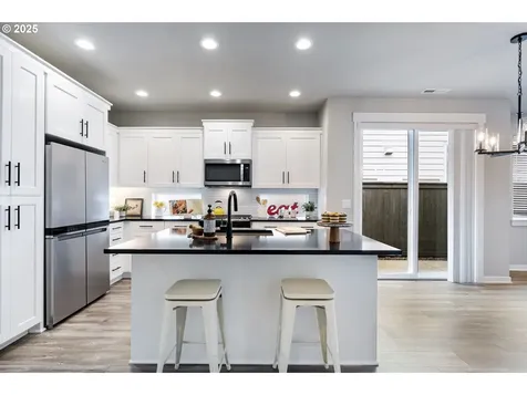 6429 SE Provence Street Hillsboro OR 97123