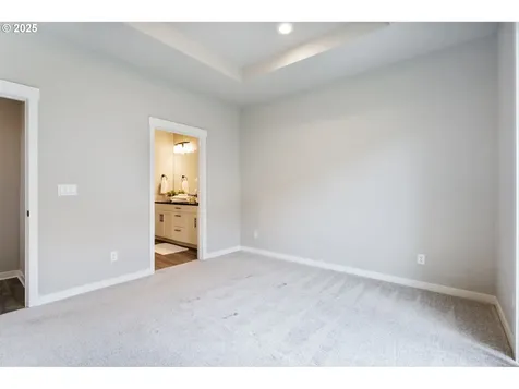 6429 SE Provence Street Hillsboro OR 97123