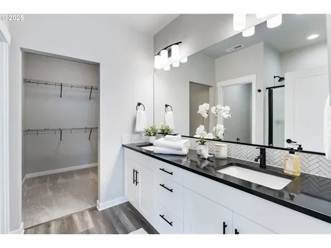 6429 SE Provence Street Hillsboro OR 97123