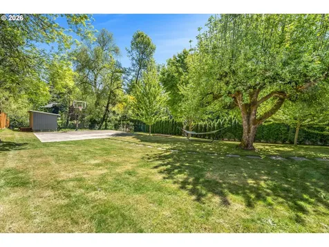 8370 SW 74th Avenue Portland OR 97223