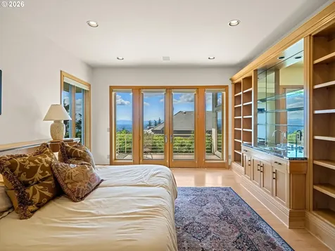 1153 SW Fairfax Place Portland OR 97225
