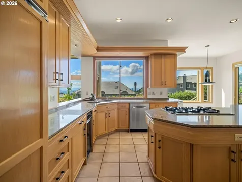 1153 SW Fairfax Place Portland OR 97225