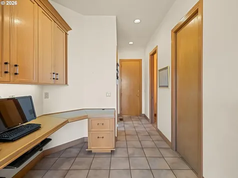 1153 SW Fairfax Place Portland OR 97225