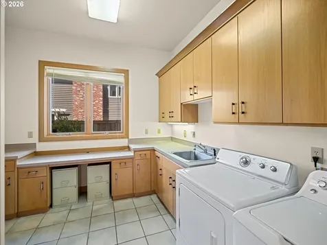 1153 SW Fairfax Place Portland OR 97225