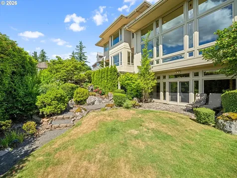 1153 SW Fairfax Place Portland OR 97225