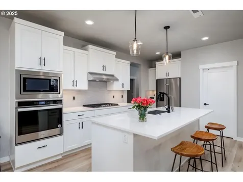 8190 SE Hayloft Street Hillsboro OR 97123