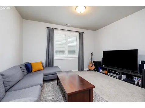 8190 SE Hayloft Street Hillsboro OR 97123
