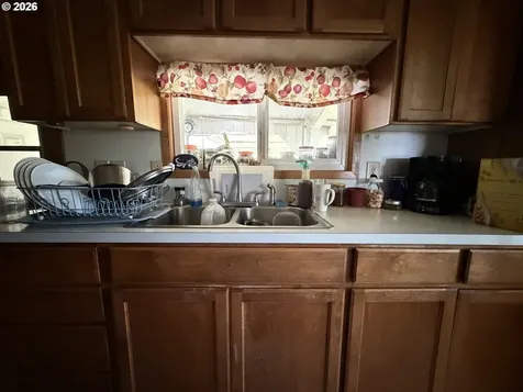 232 Marilyn Street Roseburg OR 97470