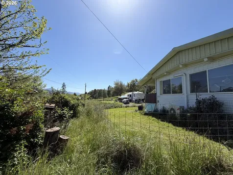 232 Marilyn Street Roseburg OR 97470