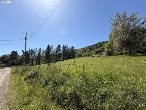232 Marilyn Street Roseburg OR 97470