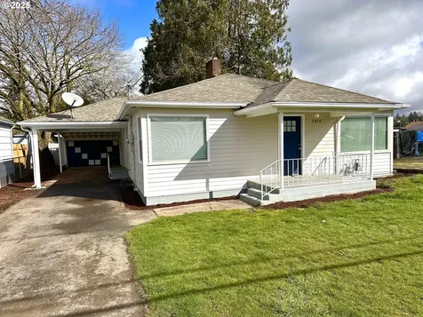 8415 SE Hinkley Avenue Happy Valley OR 97086