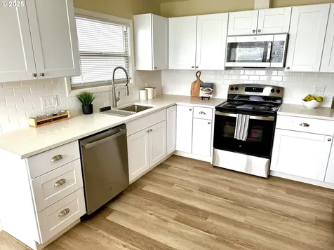 8415 SE Hinkley Avenue Happy Valley OR 97086