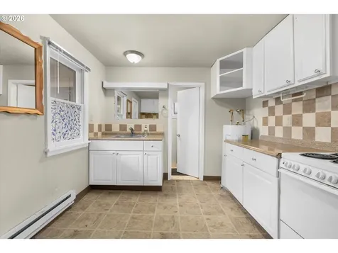 335 W Exeter Street Gladstone OR 97027