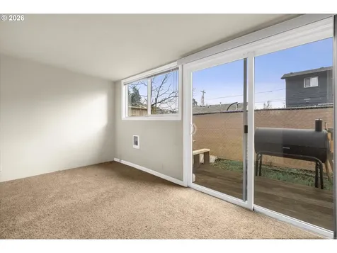 335 W Exeter Street Gladstone OR 97027