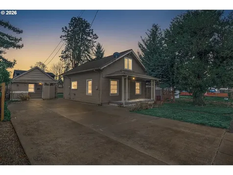 335 W Exeter Street Gladstone OR 97027