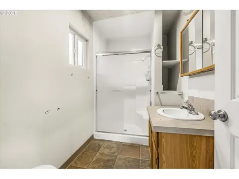 335 W Exeter Street Gladstone OR 97027