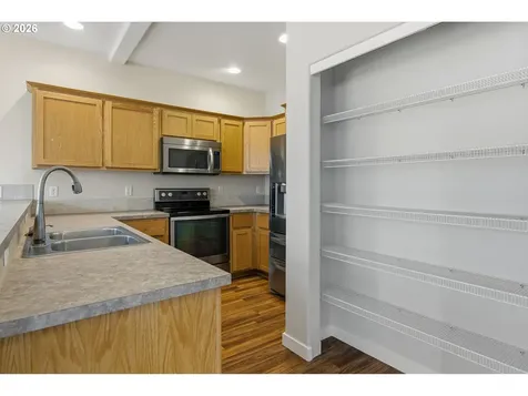 2439 SE 63rd Way Hillsboro OR 97123