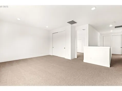 7385 NW Oakfern Drive Portland OR 97229