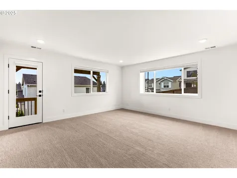 7385 NW Oakfern Drive Portland OR 97229