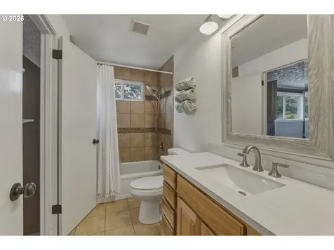 164 Narain Court Oregon City OR 97045