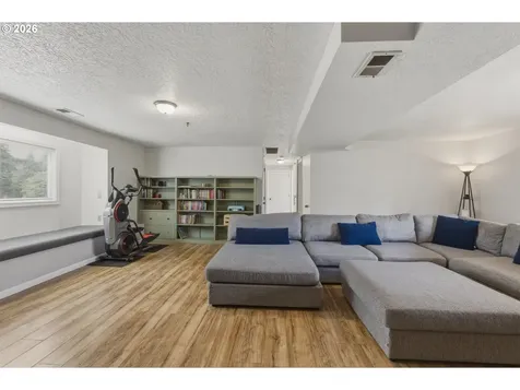 164 Narain Court Oregon City OR 97045
