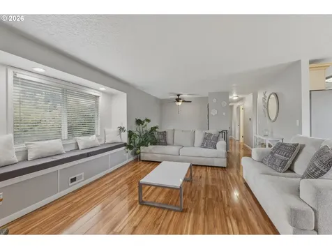 164 Narain Court Oregon City OR 97045