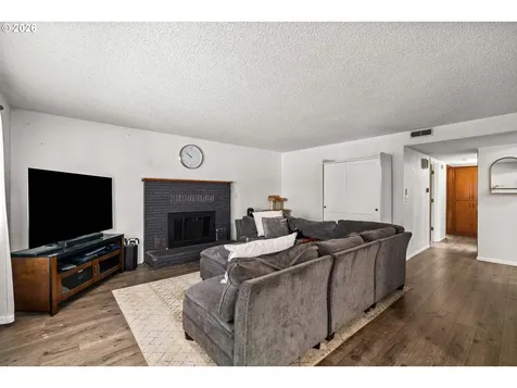 1590 Scandia Street Eugene OR 97402